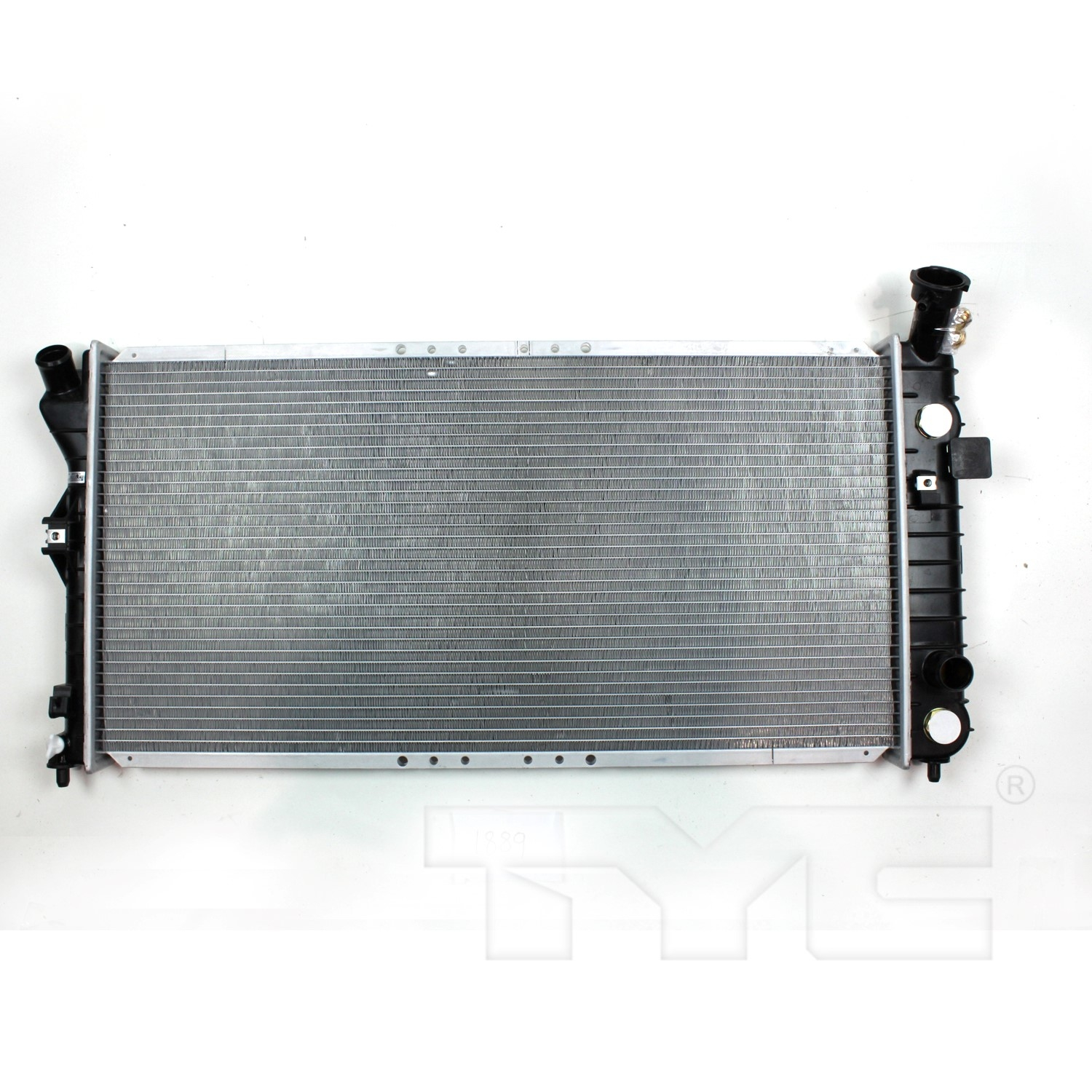 Radiador nuevo de reemplazo (aftermarket) Oldsmobile Intrigue 1998-2002