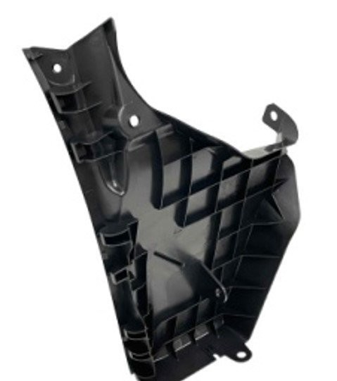 Soporte de defensa trasero izquierdo nuevo de reemplazo (aftermarket) Toyota Corolla 2019-2025