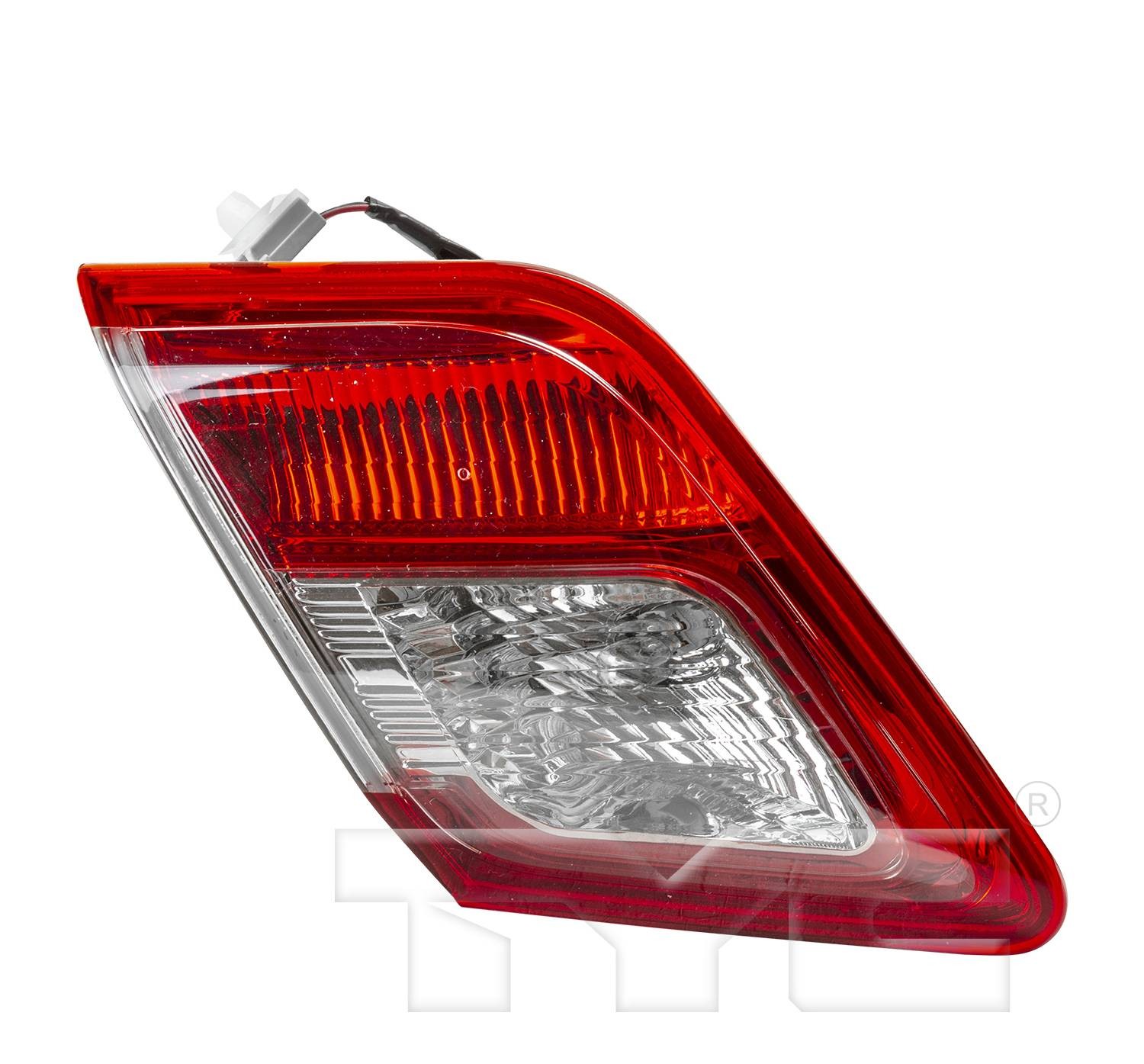 Left taillamp assembly inner used genuine OEM Toyota Camry 2010-2011